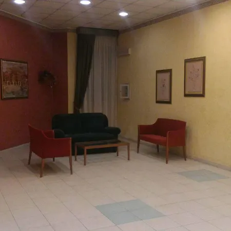 Casa Del Pellegrino Otel Siraküza